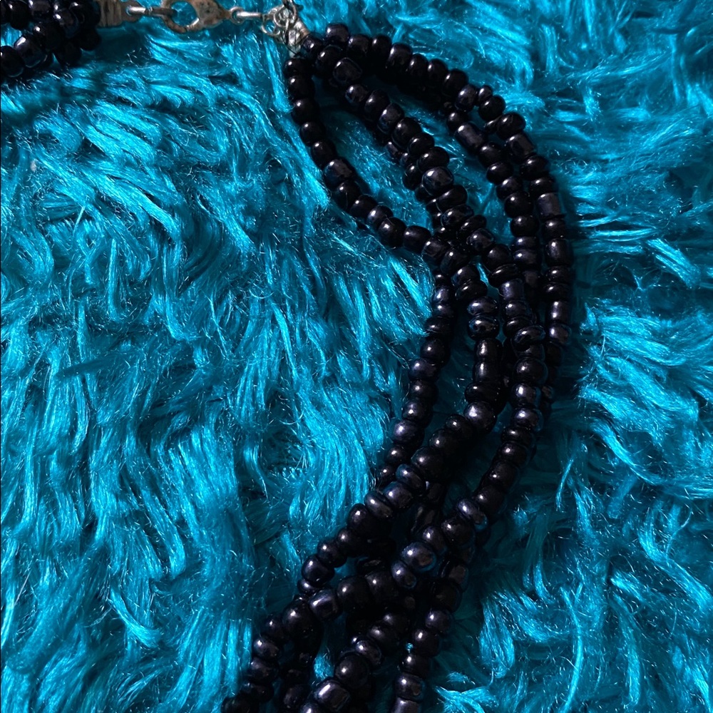 Black Five-Strand Beaded Necklace - Picture 3 of 16